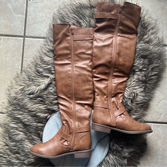 NIB Forever Justina Boots - Picture 6 of 14